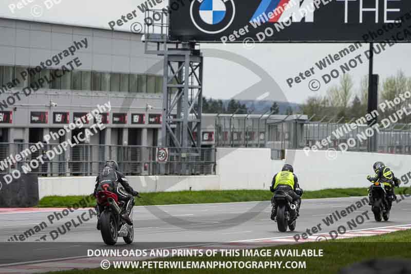 donington no limits trackday;donington park photographs;donington trackday photographs;no limits trackdays;peter wileman photography;trackday digital images;trackday photos